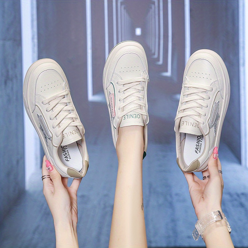 Women s Versatile Breathable Low Top Skate Shoes Fashion details 6
